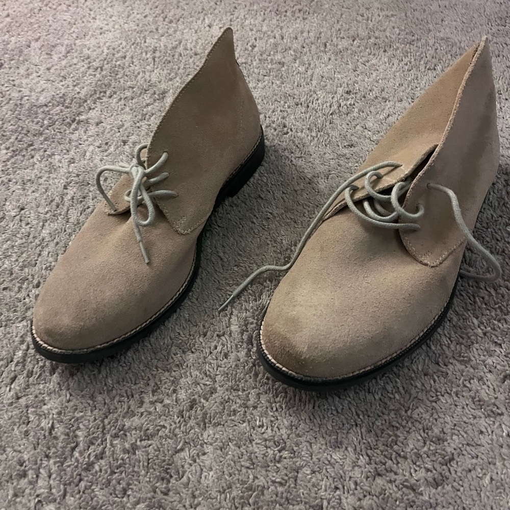 Cole Haan Men's Chukka Boots - Beige Suede